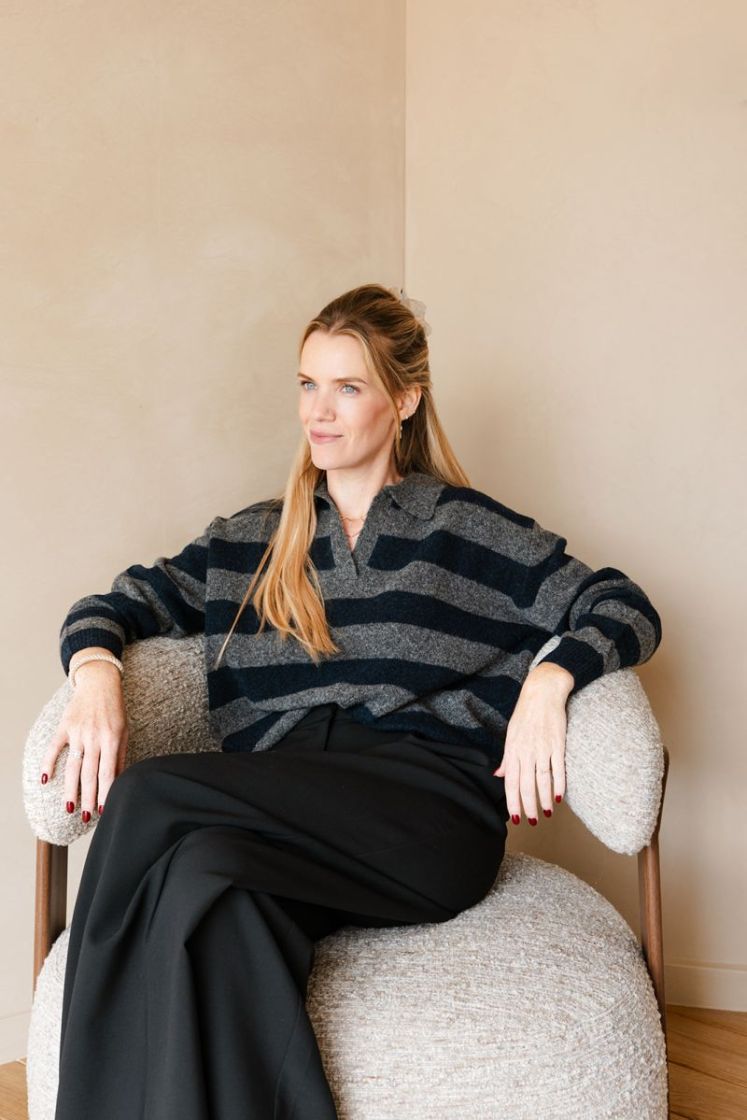 TWO-TONE STRIPED POLO SWEATER  Navy